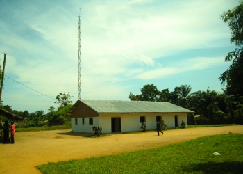 batiment-de-la-radio-mabele-et-antenne_72.jpg