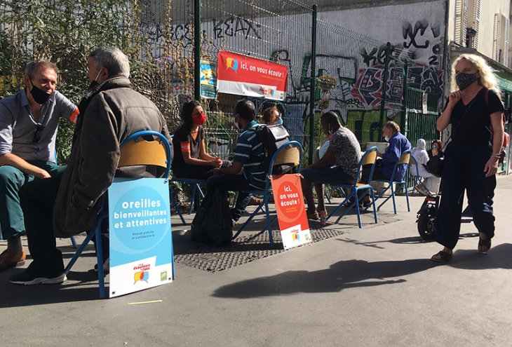 Les Écouteurs de rue_2.jpg