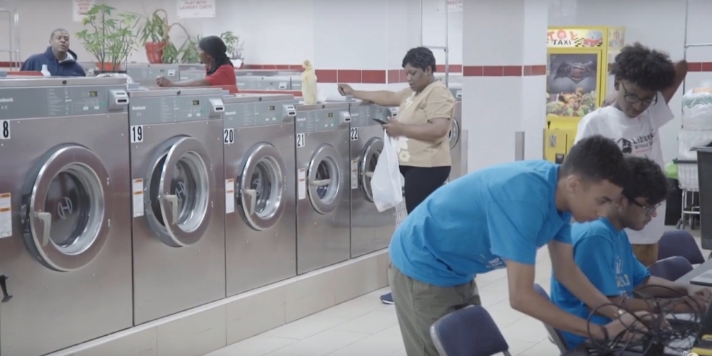 auditie Druipend wanhoop Wash & Learn transforme les lavomatics en tiers-lieux éducatifs | Solidarum auditie Druipend wanhoop Wash & Learn transforme les lavomatics en tiers-lieux éducatifs | Solidarum